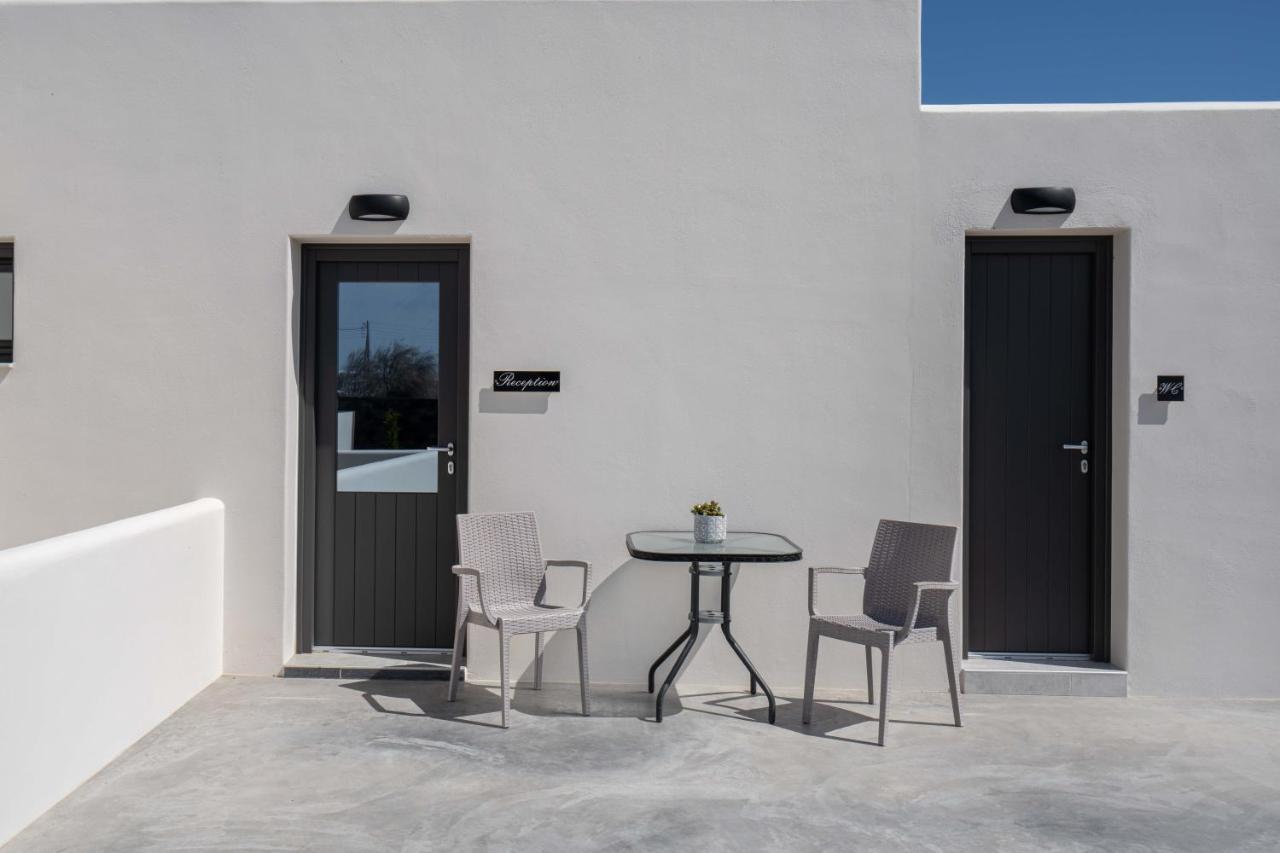 Almira Luxury Suites Playa de Perivolos Exterior foto
