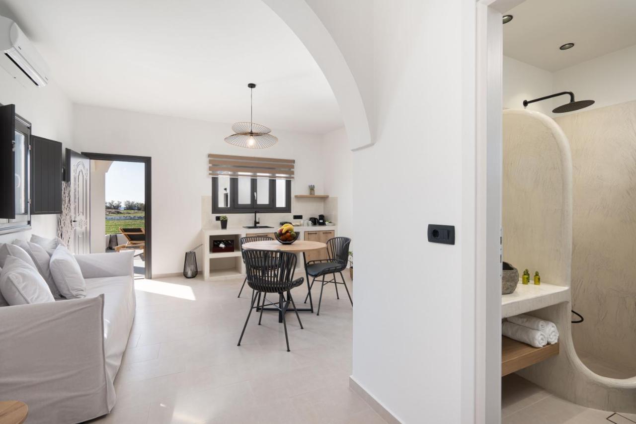 Almira Luxury Suites Playa de Perivolos Exterior foto
