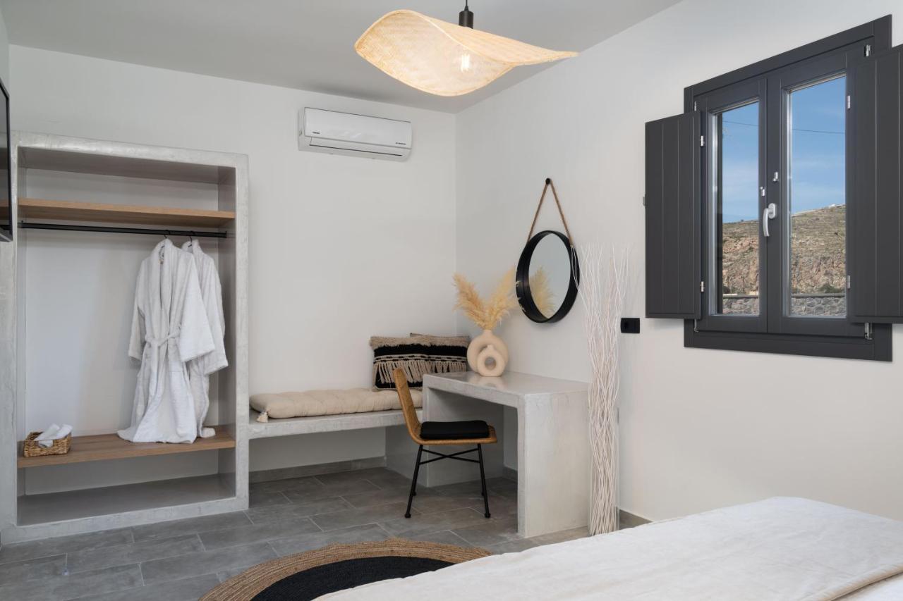 Almira Luxury Suites Playa de Perivolos Exterior foto