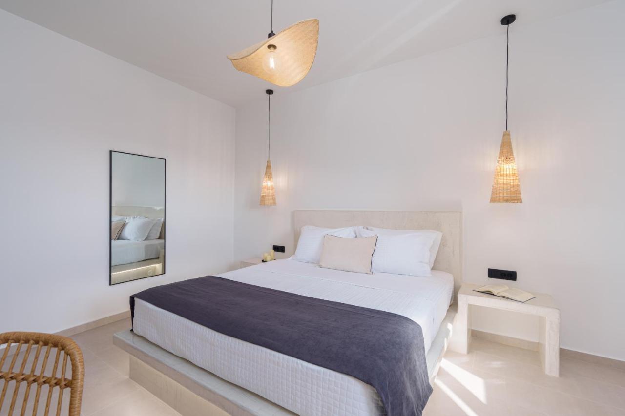 Almira Luxury Suites Playa de Perivolos Exterior foto